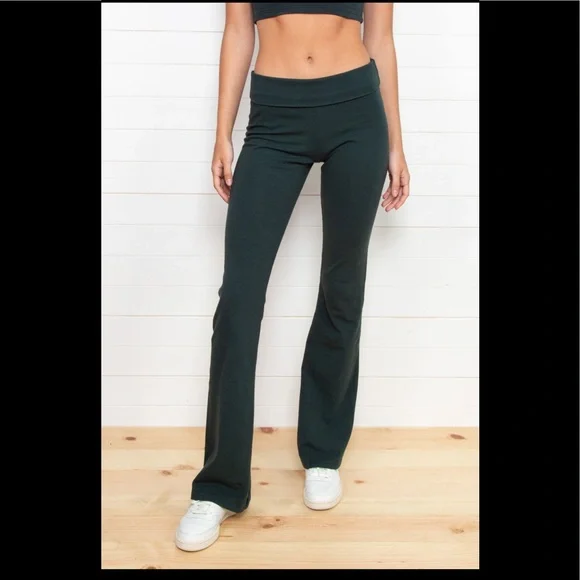 Brandy melville green Priscilla yoga pants